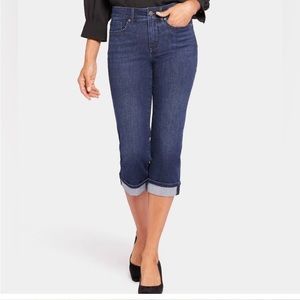 NWOT dark wash NYDJ cropped Marilyn jeans